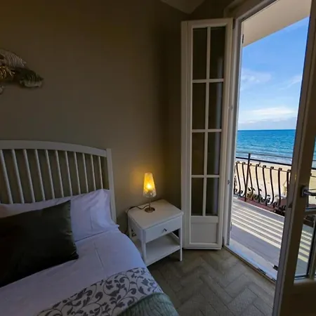 Xx Settembre 74 * אלסיו