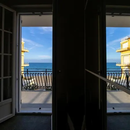 Xx Settembre 74 - Terrazza Sul Mare Apartment