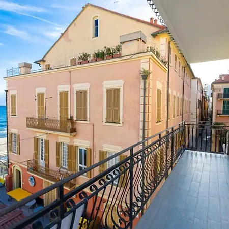 Xx Settembre 74 - Terrazza Sul Mare Апартаменты